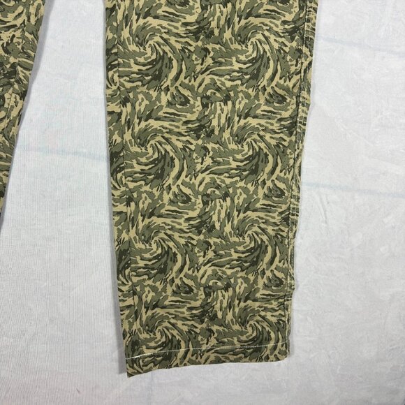 True Religion Camo Cargo Pants Mens Green Swirl Camo Utility Work Size 36 - Picture 9 of 16